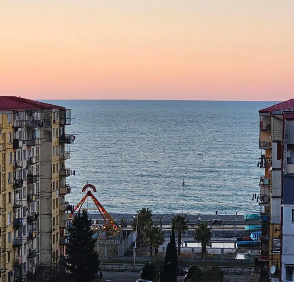 1021 Next Apartament Batumi